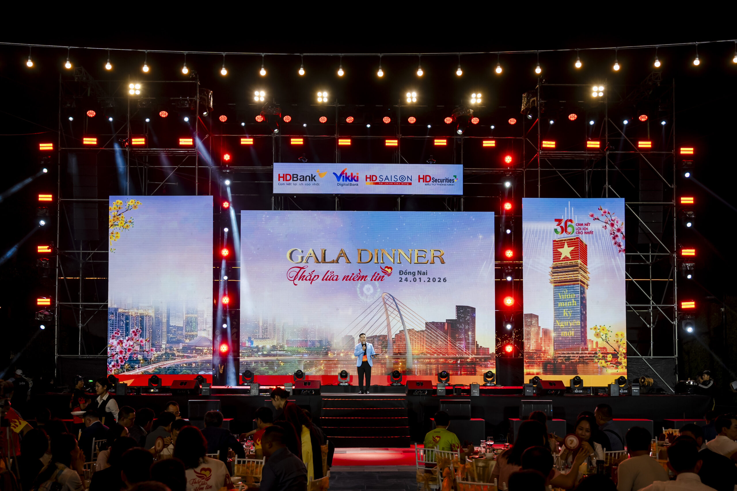 Mena Catering: Gala Dinner “Thắp Lửa Niềm Tin 2026” Đồng Hành Cùng HD Financial Group