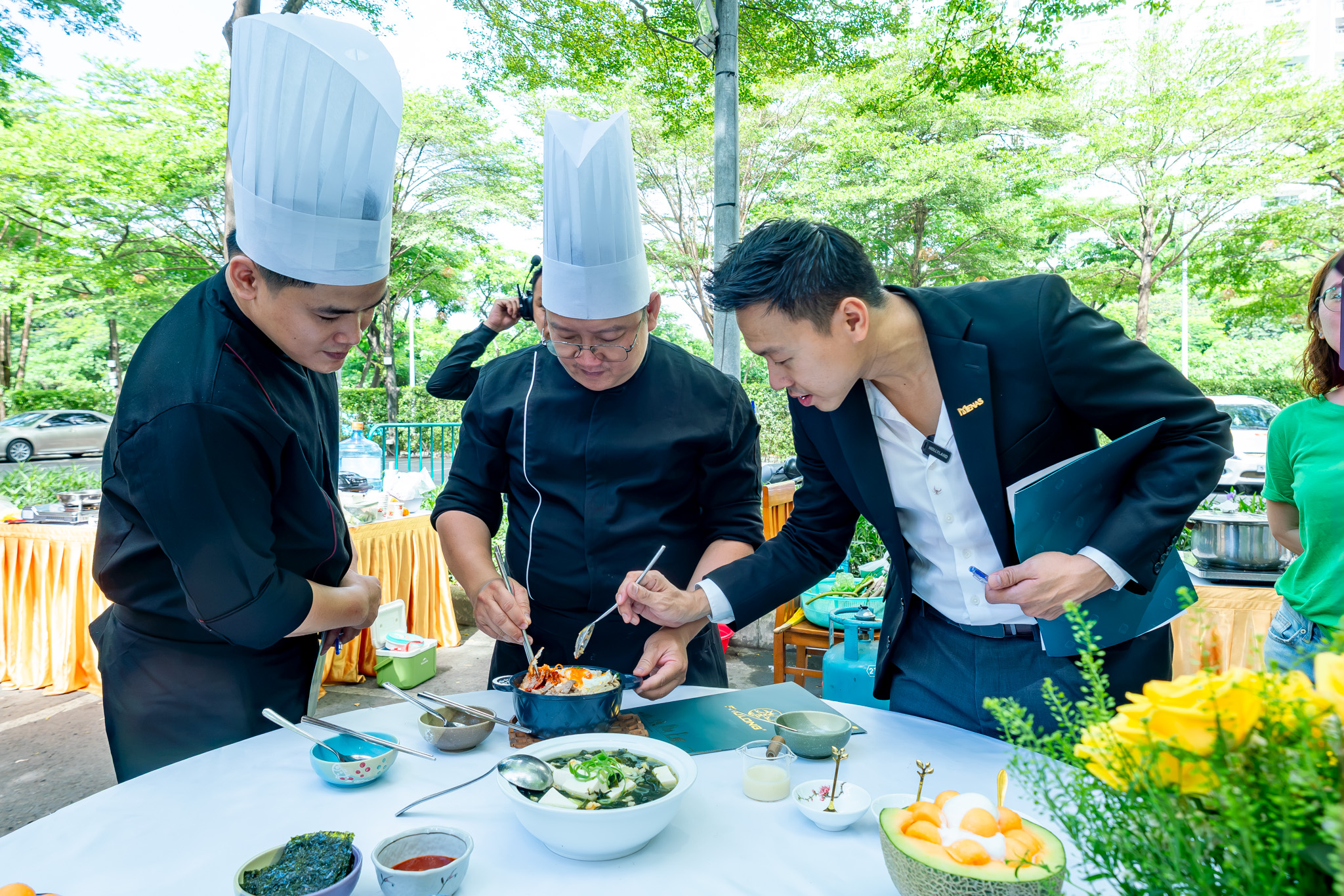 Đội Ngũ Chuyên Gia F&B Menas Kiến Tạo Chuẩn Mực Ẩm Thực Cao Cấp